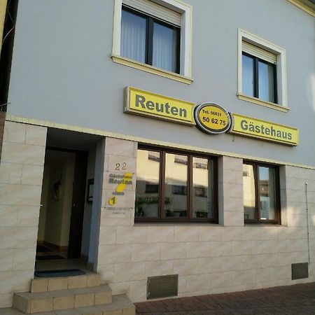 Gastehaus Reuten Bed & Breakfast Ensdorf Exterior photo